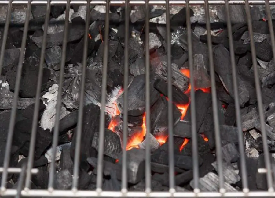 Clean Charcoal Grill Grates
